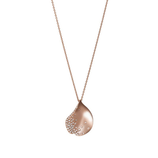 Les Pétales de Zhuji Diamond Pendant in Pink