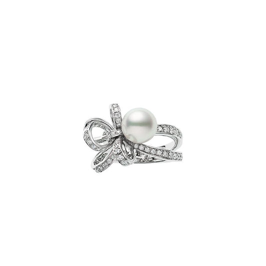 Jeux de Rubans Zhuji Cultured Pearl and Diamond Ring Silver