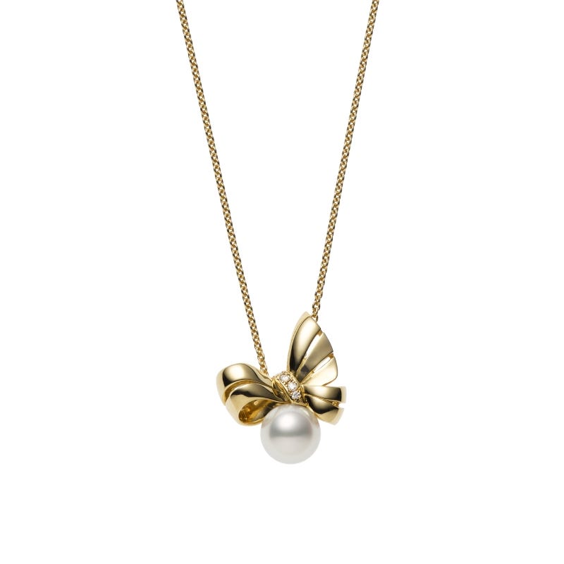 Jeux de Rubans Zhuji Cultured Pearl and Diamond Pendant in Yellow