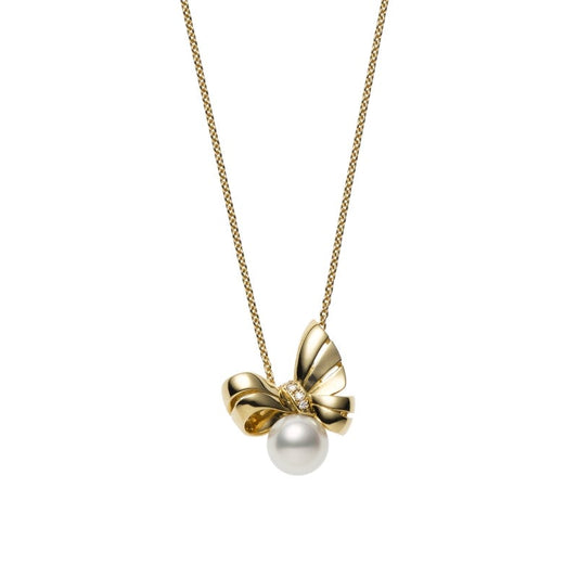 Jeux de Rubans Zhuji Cultured Pearl and Diamond Pendant in Yellow