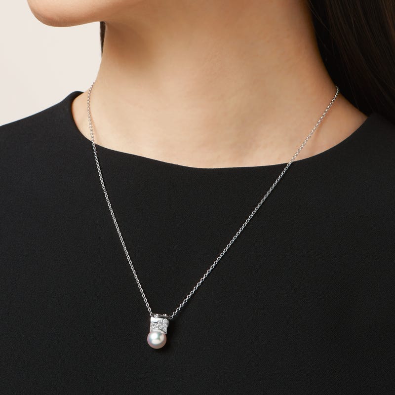 Universe Elements Zhuji Cultured Pearl and Diamond Pendant In Silver