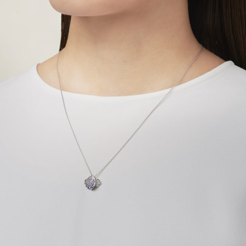 Les Pétales Place Vendôme Sapphire and Diamond Pendant in Silver