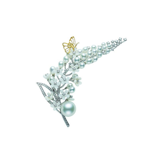 White South Sea Cultured Pearl Brooch