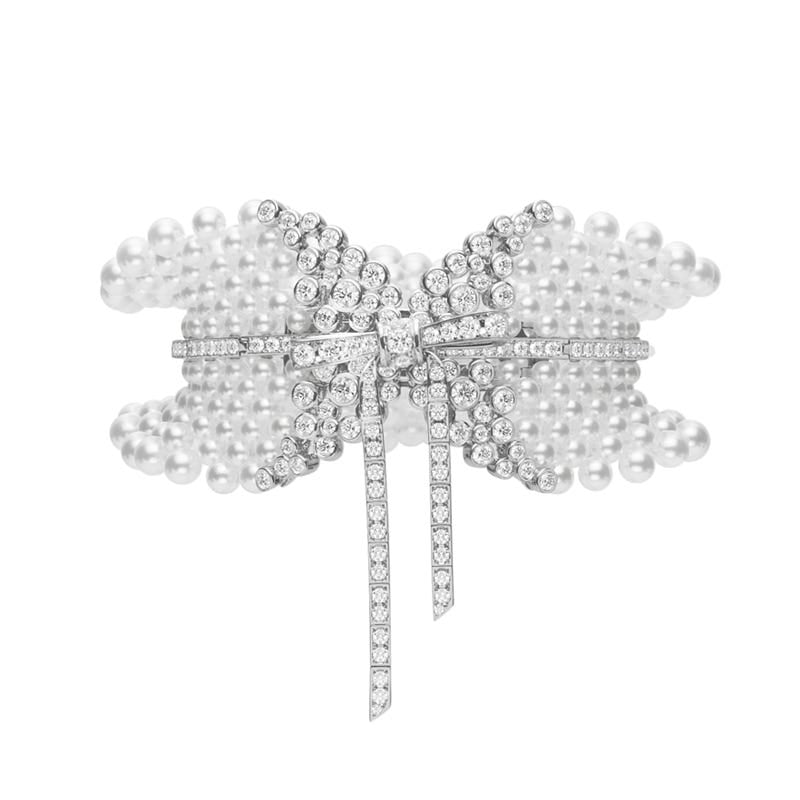 Jeux de Rubans Diamond and Zhuji Cultured Pearl Bow Bracelet