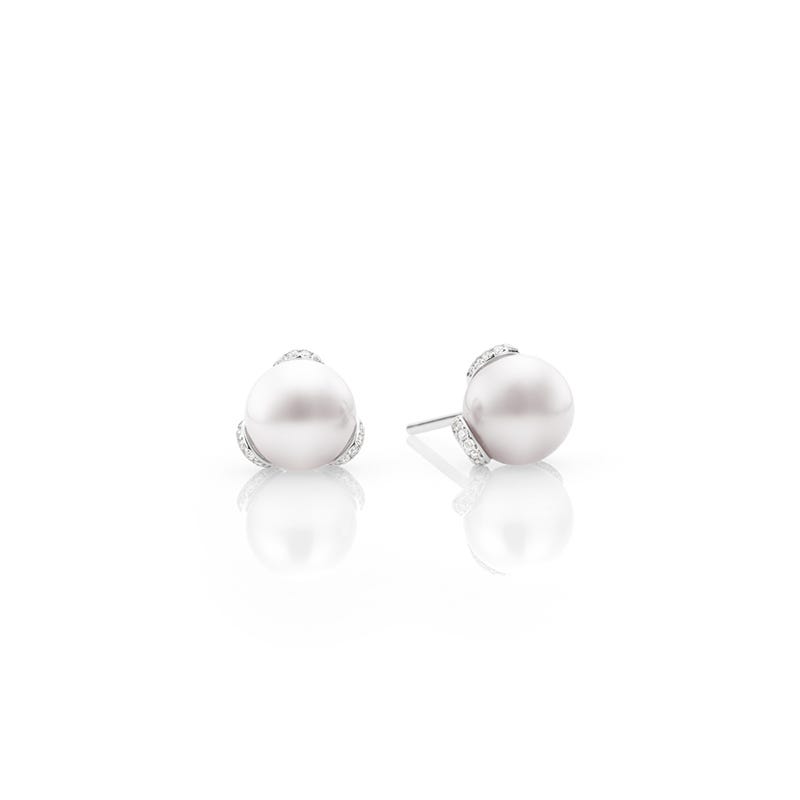Embrace Zhuji Pearl Earrings in Silver