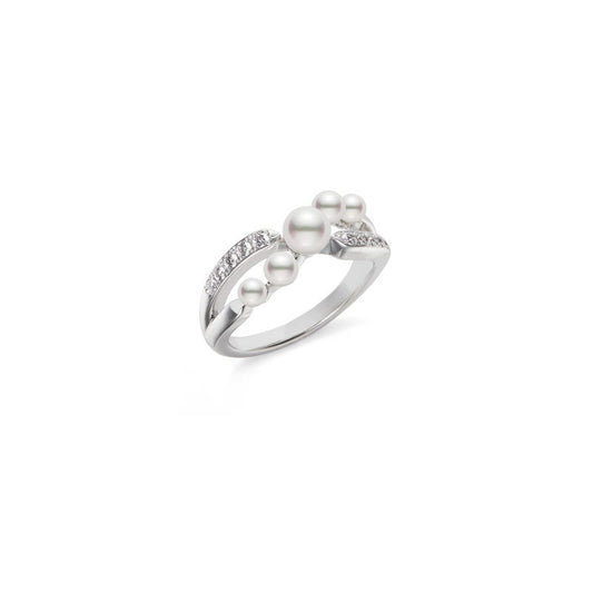 Cluster Zhuji Cultured Pearl and Diamond Ring