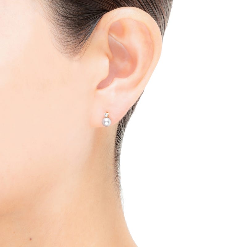 Classic Zhuji Cultured Pearl Earrings with Diamond in Yellow