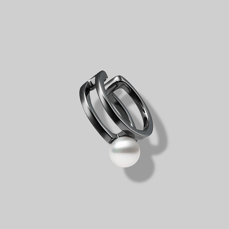 Passionoir Zhuji Cultured Pearl Ear Cuff