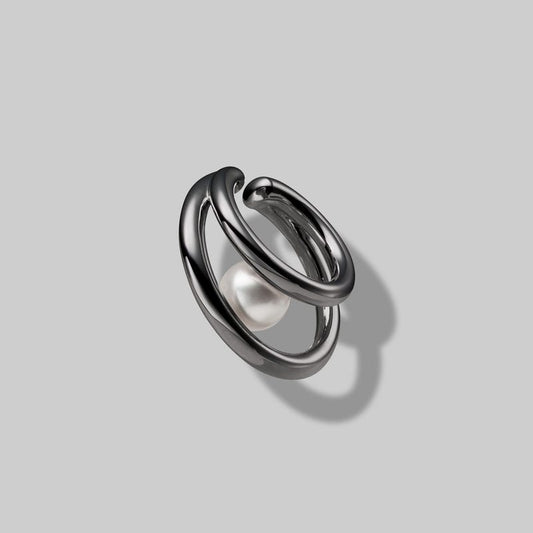 Passionoir Zhuji Cultured Pearl Ear Cuff